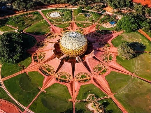 Auroville (India): ciudad consciente y sostenible fundada para la unidad humana